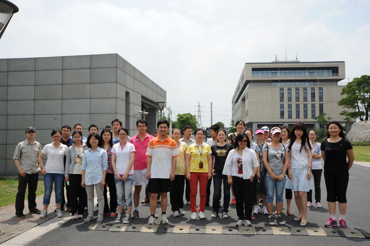 上海高研院举办“全民健身、科学同行”健步走竞赛