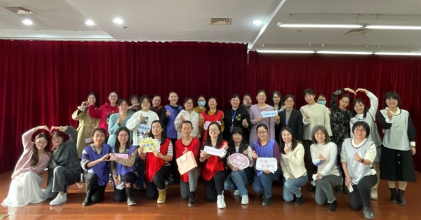 中国科学院上海高等研究院举办“春之韵 高妍巾帼”三八妇女节主题活动